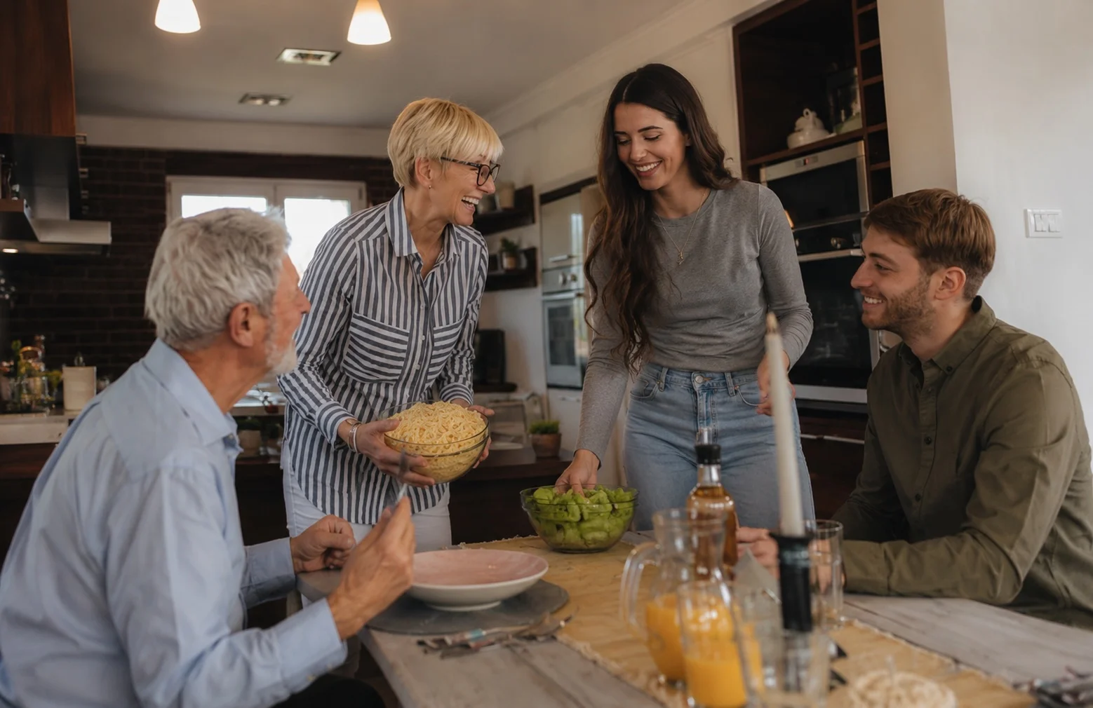 Estudiante compartiendo la comida con su familia anfitriona irlandesa durante su año en Irlanda